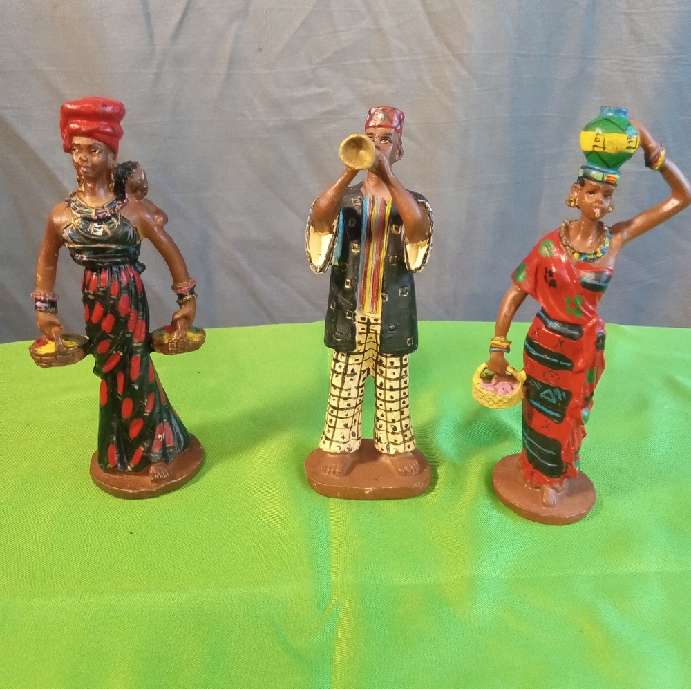 Colorful Vintage African American Tribal Figurines Set